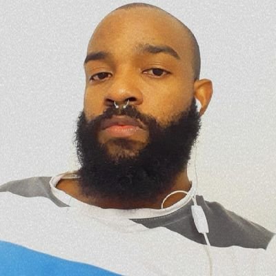 jeffersonl96's profile picture. A beleza se torna transparente quando o caráter é um lixo.