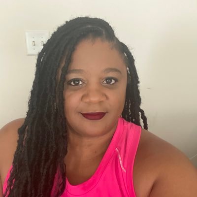 I coach women to get over fear and blockage when it comes to starting a new business!