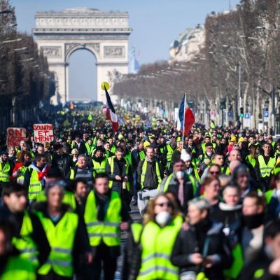 Mes tweets n'engagent que moi.
Ils ont voulu nous enterrer sans savoir que nous étions des graines
Apartisan, RIC, fin de la corruption d'état, stop au racisme.