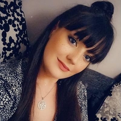 Laura_Jane93's profile picture. 