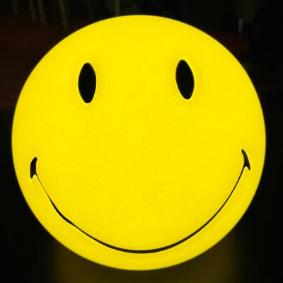 vamnec's profile picture. Born on the 1980's