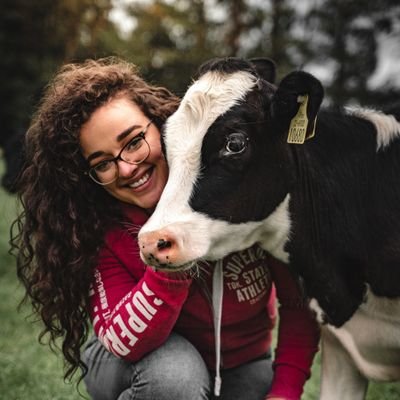 alison_sinnott's profile picture. 🐄 PhD in Calf Labour, Welfare and Housing 
                          🎨 art_by_alisonsinnott on Instagram