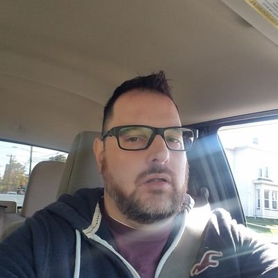 d8066652ae7b471's profile picture. who are you. who who, who who.