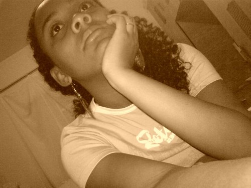 Monica_pazebem's profile picture. P.az  A.mor  U.nidade  R.espeito /
Sou como qualquer racional, erro, choro, brigo, me divirto, dou risada, Amo e Vivo..Tento apenas, SER FELIZ