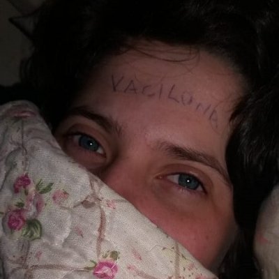 Me fudi mais uma vez, mas ta bom é experiência
Agora é só seguir em frente, sempre fingir demência
