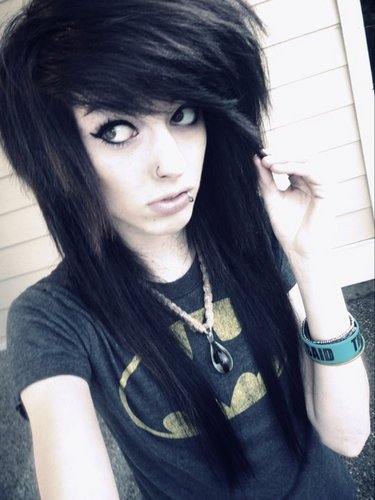 Wellhey! ImHarmony. Im friendly, I live by peace. Im have piercings. I mosh & that kinda shizzle. So @ me? (: Peace and love, broskies.