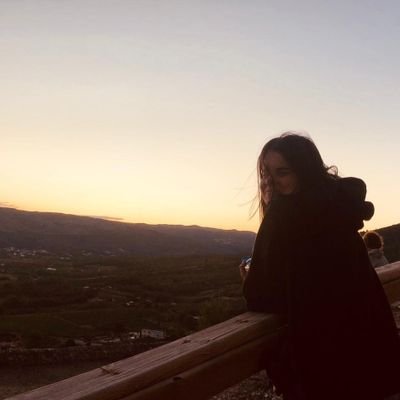 Fíate das palabras só cando sexan a pértiga que impulsan as accións, e non cando se limiten a ser o bastón co que sinalan intencións sin actuar.