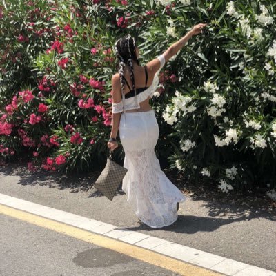 zeyna301's profile picture. Proud to be a woman ❤️ that’s all