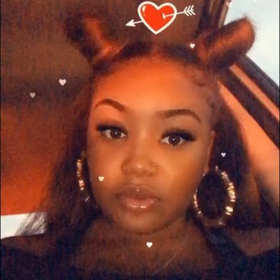 Future cardiologist, mother of a prince 🤴💙 & wife of a king 🤴👪‼️Work hard play hard and live life 💪🏽😊😍