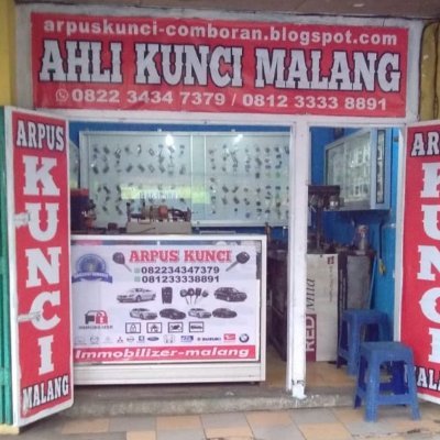 AHLI KUNCI BERGARANSI DI MALANG 082234347379