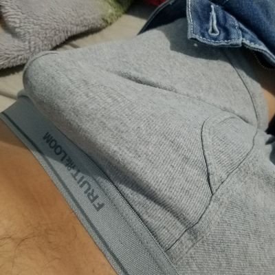 me encanta mirar Twitter
soltero heterosexual.. busco chat hot 🔥quiero amistades...