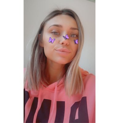 trinamuckle13's profile picture. live ur life🌞✨ laugh a lot