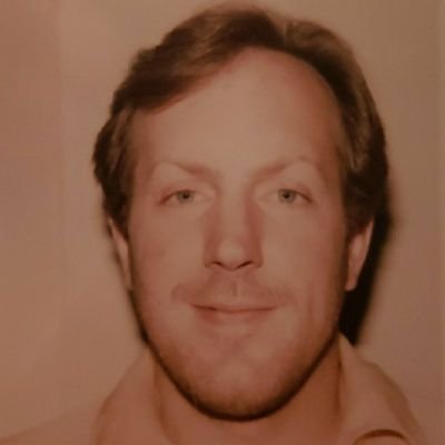 Follow me on Gab! @the_mewilson 🇺🇲 #MAGA 🇺🇲 former AM/FM disc-jockey 🇺🇲 stand-up comic 😂