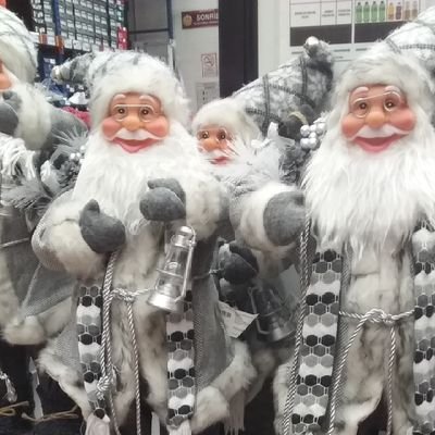 IvanMed79500850's profile picture. tener humildad