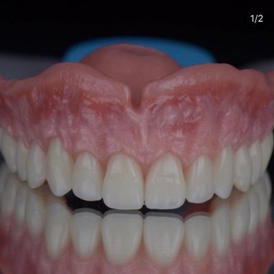 medicalstomlife's profile picture. Мы открыли большой стоматологический портал. подписывайтесь друзья. Тут будет жарко :)