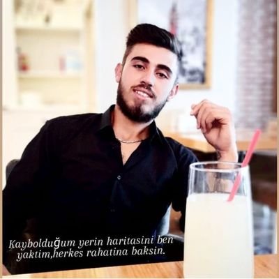 🇹🇷@_emre_x_aktas_x🇹🇷
🌿Büyüme küçüğüm Hayat Senide Harcar.🌿
          #by hükümsuz.