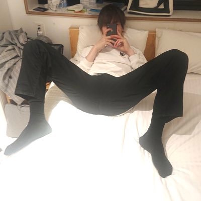 i_love_kusocial's profile picture. @kento_miyamichi の日常垢 引きこもったり旅に出たり文章を書いたりするのが好きです。誰よりもゆっくりとした時の流れで生きていたい。あ、フォロバは結構します。業者以外ね。くつざわさんとあんちゃさんが推し。