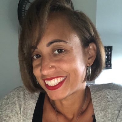 MsDLaFontaine's profile picture. 