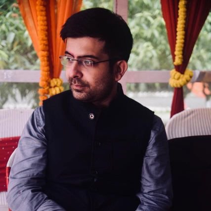 bhuvan_apoorva's profile picture. Sursum Corda