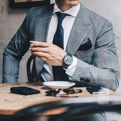 اللحظات الجميله لا تعني اين تكون وانما تعني
مع من تكون
اهلاوي التالته شمال اعظم نادي في الكون
الاهلي وطن داخل وطن
الملكي، ريال مدريد