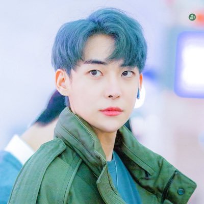 omlchawon's profile picture. 저는 #차원 오빠를 너무 사랑하는것같아요