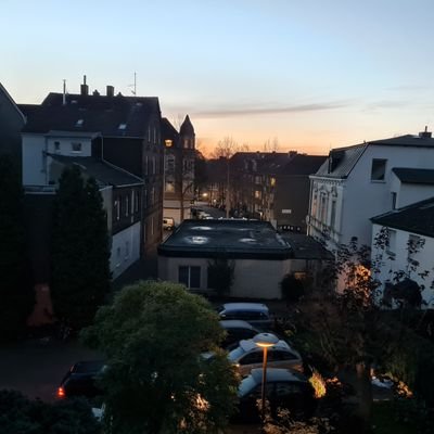 H659zgXAtUgtUDi's profile picture. 