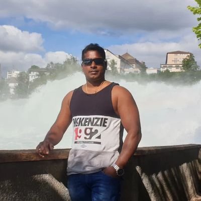 MealsWithRosh's profile picture. cooking favorite meals and enjoying  life ❤️❤