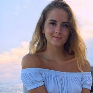 LuzMaria084's profile picture. Que no te asuste mi apellido SOY KIRCHNERISTA SOY DE CRISTINA con los pies sobre la tierra, no todos somos lo mismo. Con Cristina siempre!  Adm de Empresas.