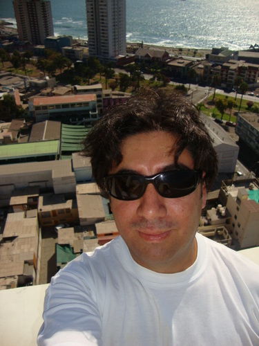 Daniel_Rubio_F's profile picture. De Chuquicamata, el mejor lugar del mundo, actualmente Antofagastino. Critico, independiente, idealista, irónico, o sea insoportable. Me gusta estar informado.