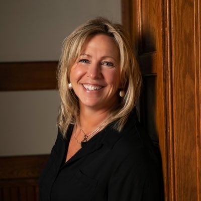 lrhardy83's profile picture. music photography family self-storage exercise