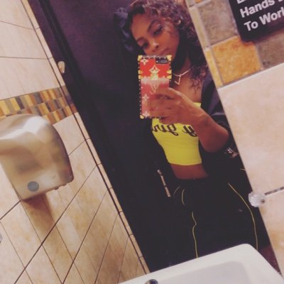 -SCORPIO ♏️ Born 🤍 To Live, Destined 💛For GREATNESS‼️| SC: vaniola21 ....| IG: chocolate_dropzoe