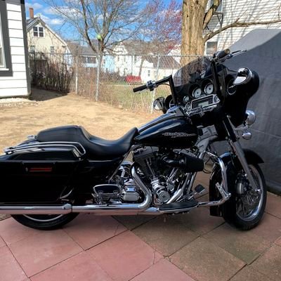 Harley owner, dog dad and worlds best husband! live free and ride!