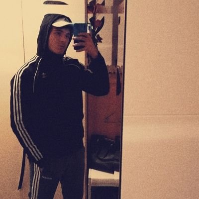 akii | 18 | quit.
Rocket League Player (1500 MMR)
@EnteMitFame❤@luqovic91❤
BF: @zCharliie❤