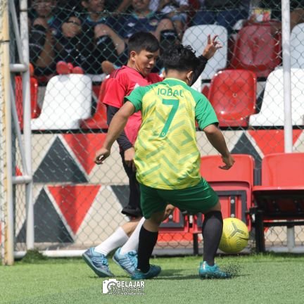 iqbalfzn12's profile picture. mencintai dalam diam saja dulu