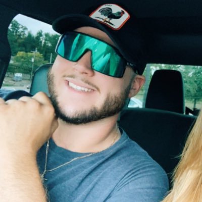 the_oz77's profile picture. 