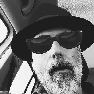 littler_kent's profile picture. I like canoes, chemistry and Tesla. Not that kind of chemistry, you follow me? Politically inspired to resurrect #TheTwitter