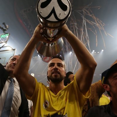 Fenerbahçe Basketball Player @fbbasketbol https://t.co/4TjKRcvfa8