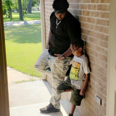 EaRRthQuake_89's profile picture. Quake