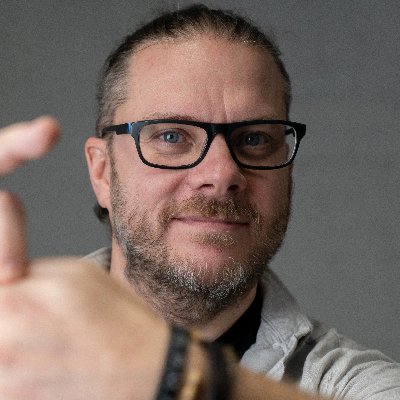 Creative Director at Rusty Monkey. Work should make you happy. Be positive, be pro-active, be kind. If in doubt listen to heavy metal or do something brave.