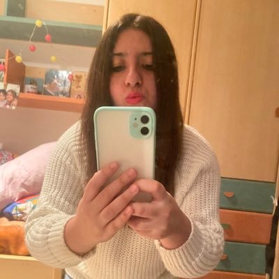Sincera ,Positiva Y amable con todos y todas 😊❤️ Que nadie te detenga tu Sonrisa 😜