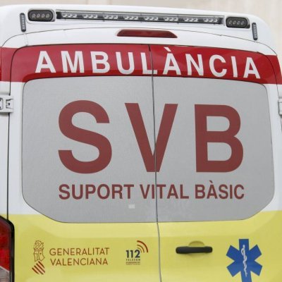 Camillero, conductor, ambulanciero, transportista y mi favorito... ambulancista.
La banda sonora de mi vida sería algo parecido a: nino nino nino... 🚑🚨