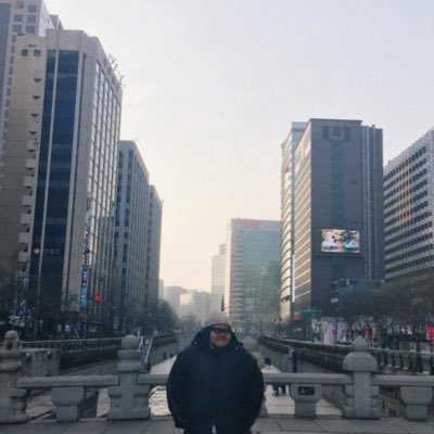FanaRml's profile picture. ah don’t mind me, im just talking to myself. stan 방탄소년단 too much 🙌🏻