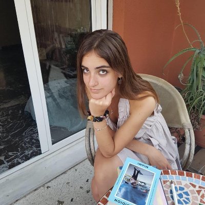 DredhezaM's profile picture. Editor at @DauntBooksPub , formerly @Vintagebooks. 📚