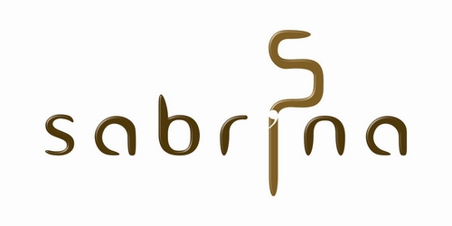 Trabalhamos com semi-jóias e réplicas de jóias, todas banhadas a ouro e com pedras naturais e sempre com novidades das ultimas tendências.