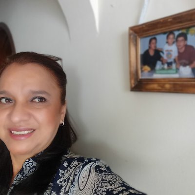 LuzAmparoMerch1's profile picture. Sinceridad