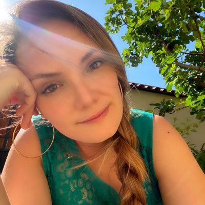 emipalacios7's profile picture. 