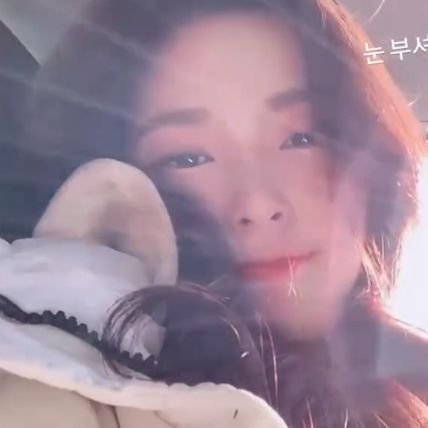 I'll be all 'baby only U' for you ONLY if you stan snuper and sonamoo (and lucy!)