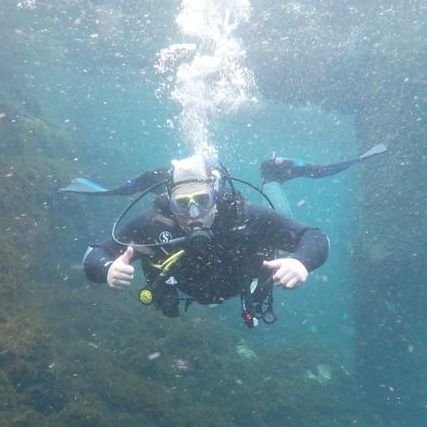 PhD Researcher in organic residue analysis on stone tools @ LJMU 🌿. Gibraltarian 🇬🇮Scuba-diver 🐙. All views my own