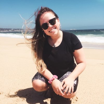 AndreiStari's profile picture. Feminista🌻• De ningún lado del todo, de todos lados un poco