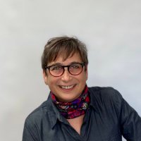 bonnie reich (@symmetryclosets) 's Twitter Profile